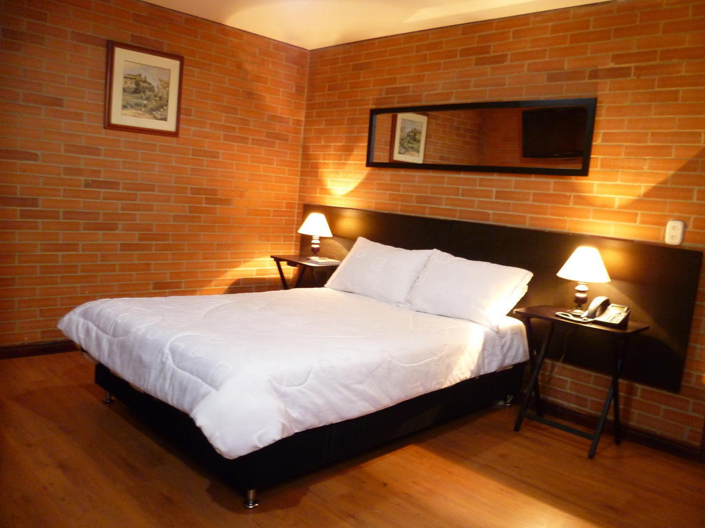 Hotel Bogota Astral 外观 照片